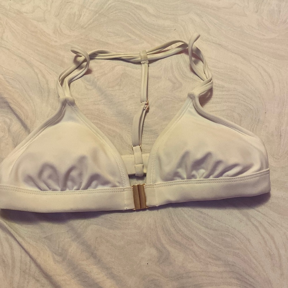 Xhilaration clip front bikini top